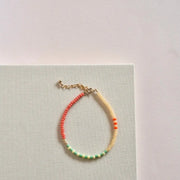 SAN SAN Perlenarmband LENTE - chai/green/rose