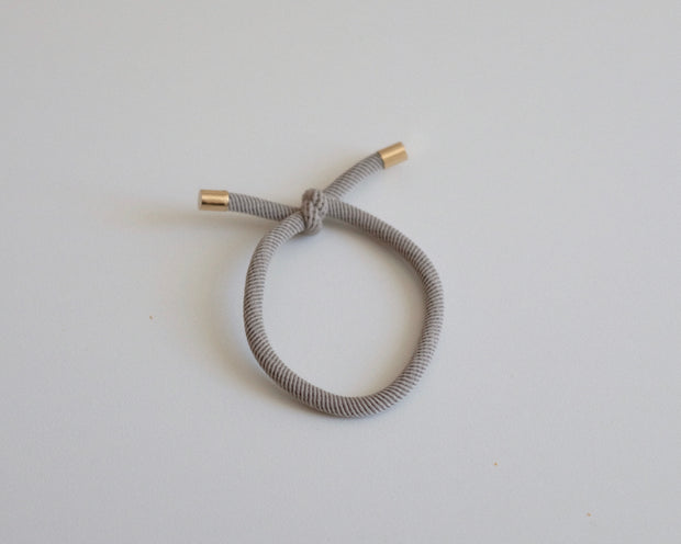Haargummi-Armband